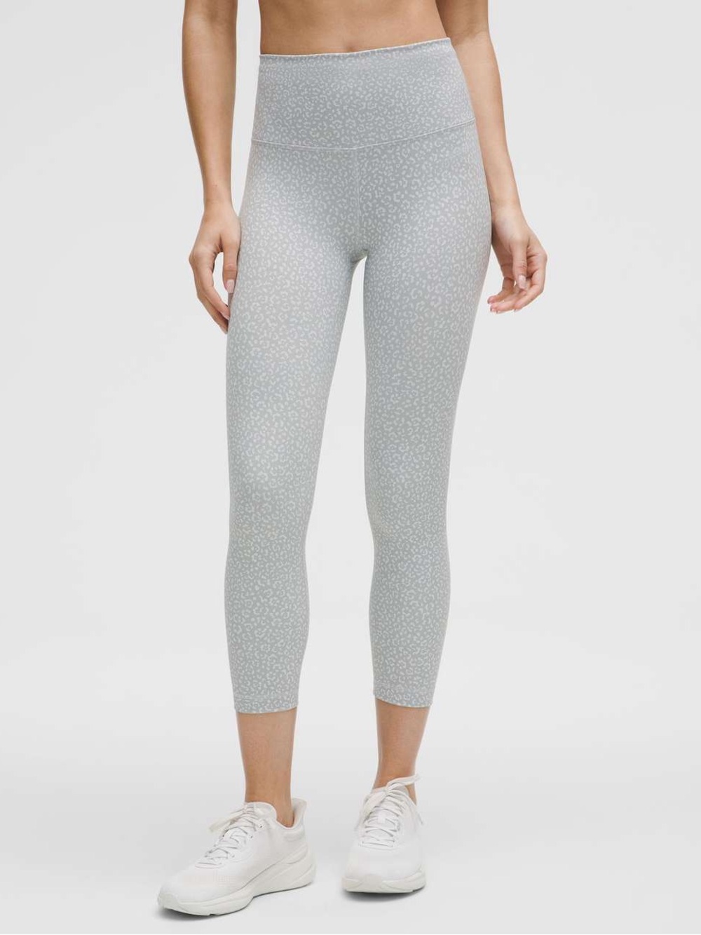 Lululemon Wunder Train High Rise Crop Size 8 Leopard Daisy Starlight Multi Gray